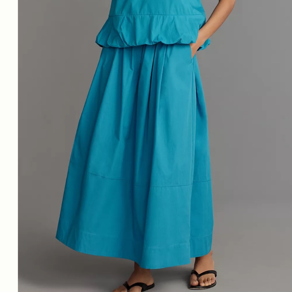 Anthropologie women’s Maeve Poplin Maxi Skirt in blue size Medium Like New
